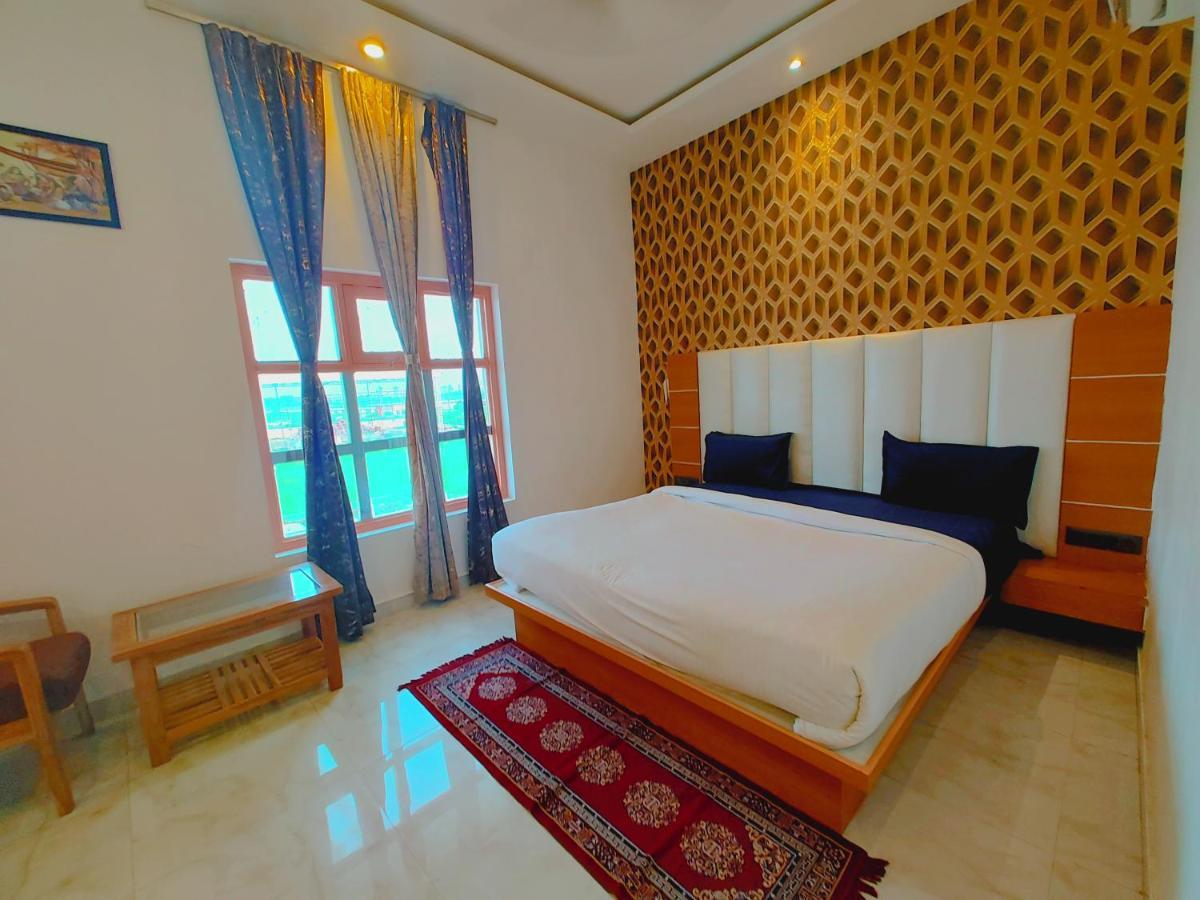 Avadh Sunshine Palace Hotel And Resort Ayodhya Luaran gambar