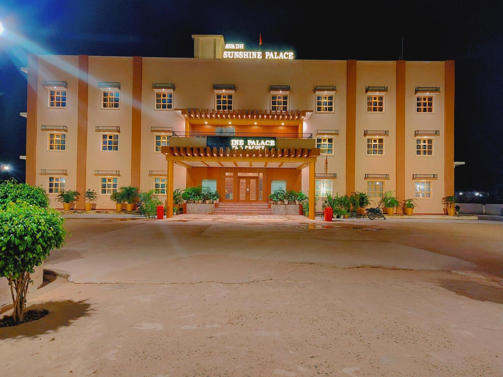 Avadh Sunshine Palace Hotel And Resort Ayodhya Luaran gambar