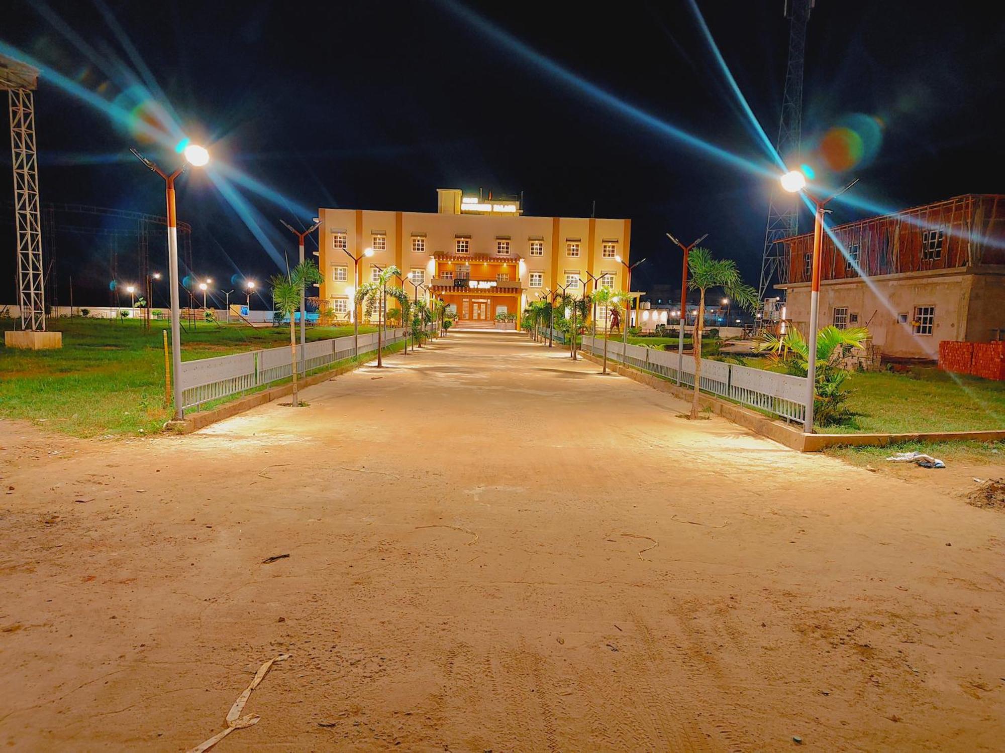 Avadh Sunshine Palace Hotel And Resort Ayodhya Luaran gambar